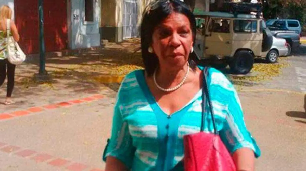 Venezuela_periodista-Beatriz-Rodriguez