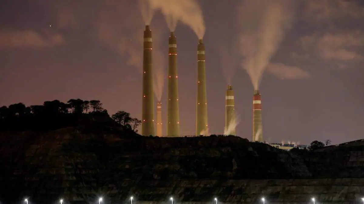 COP26, más de 40 países acuerdan descarbnizar industria eléctrica