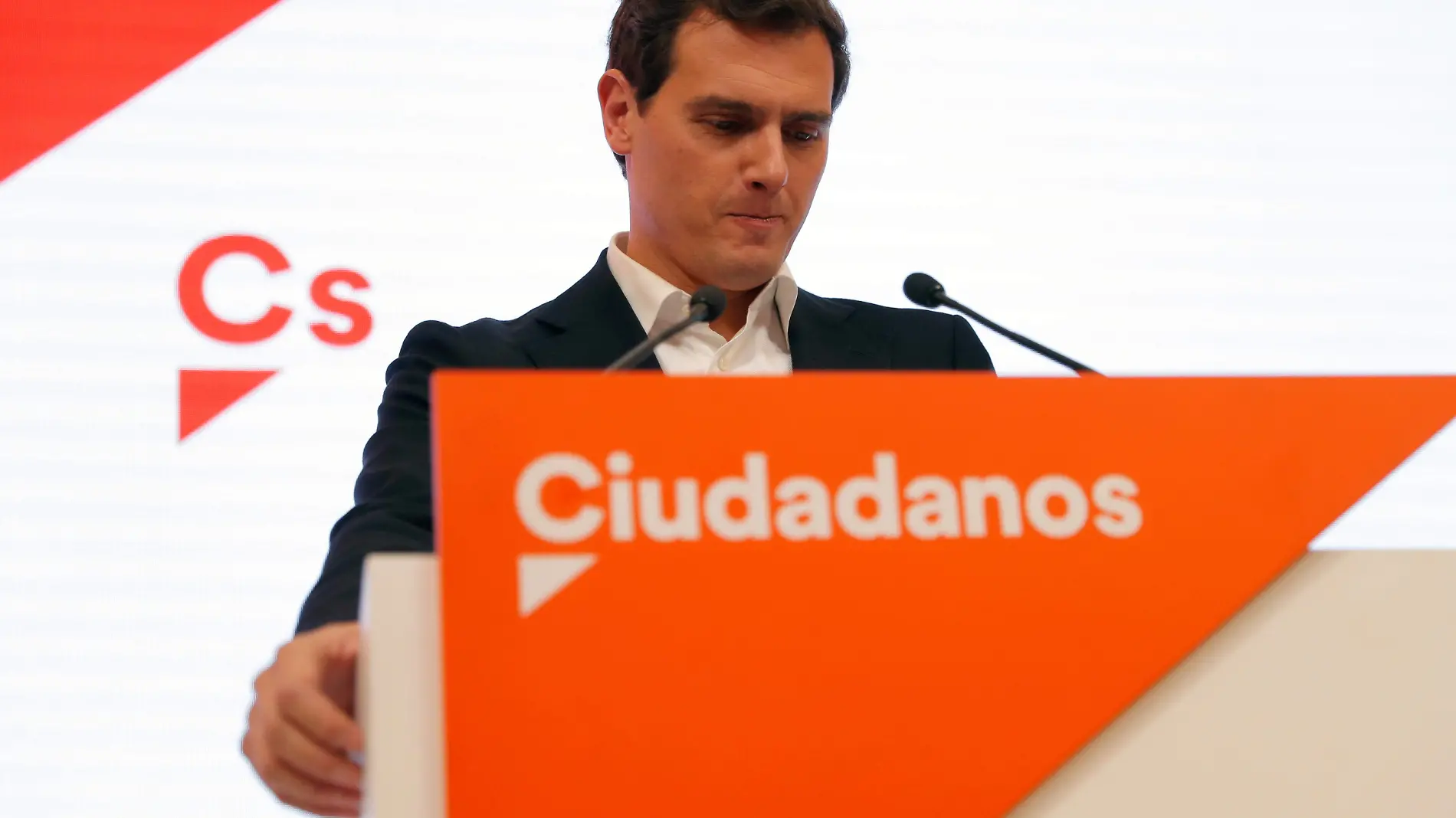 albert-rivera-dimite-reuters