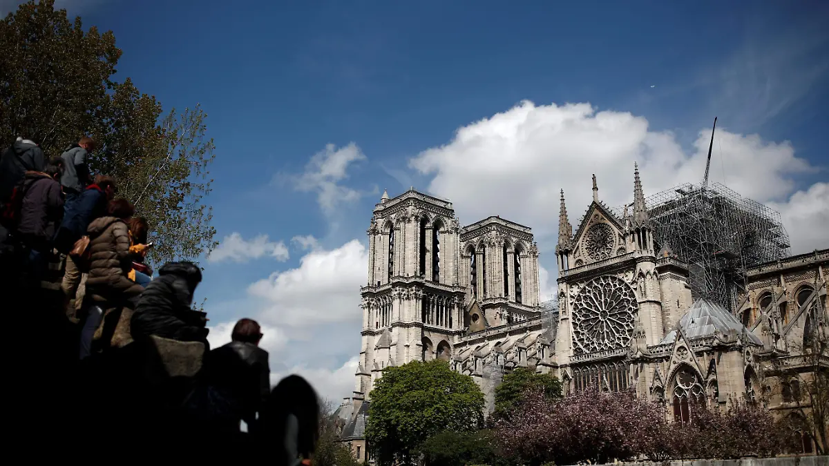 2019-04-17T124733Z_1200709689_RC1660766240_RTRMADP_3_FRANCE-NOTREDAME