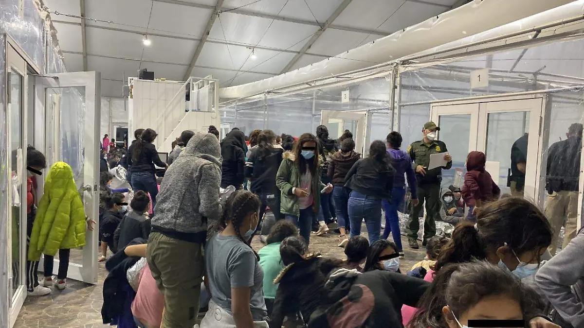 migrantes migración centro de procesamiento donna texas reuters (4)