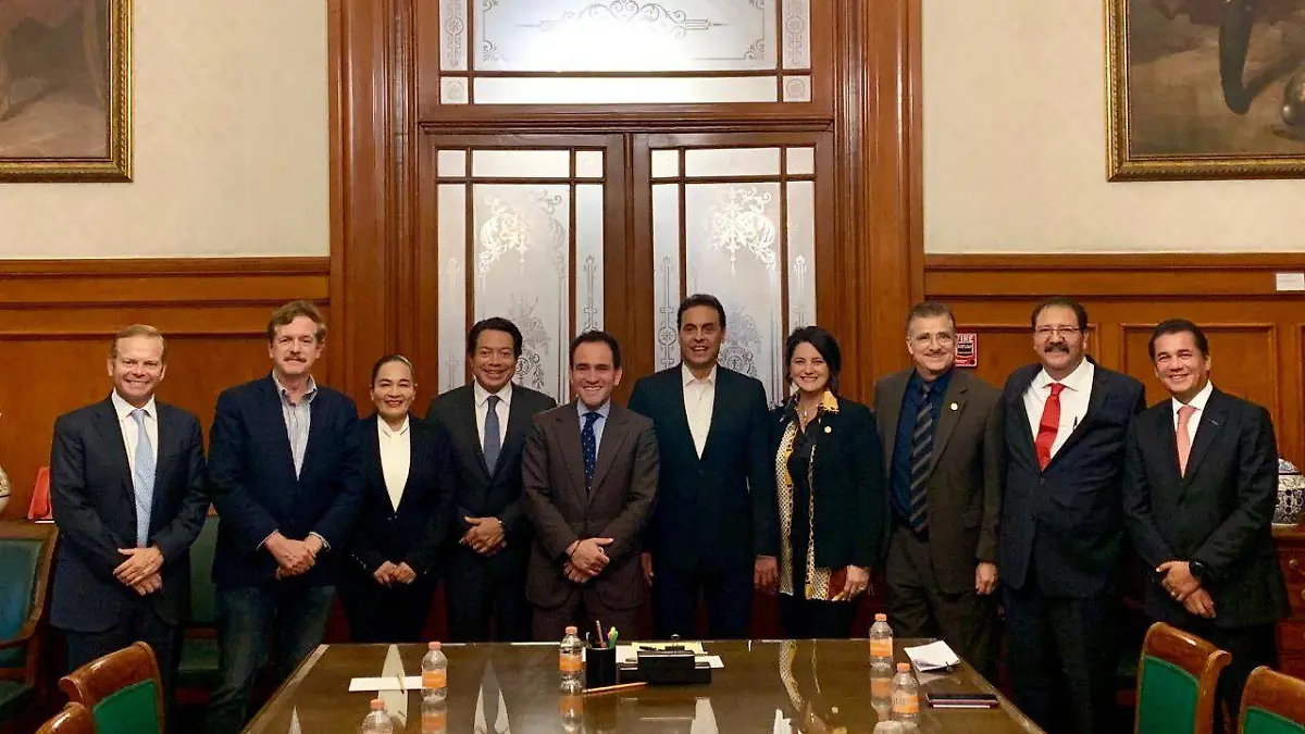 Herrera se reúne con líderes legisladores antes de ratificación