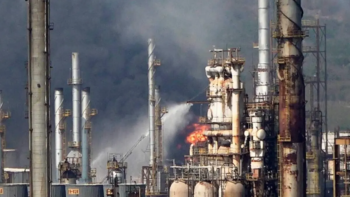 Incendio en refineria Salina Cruz Oaxaca