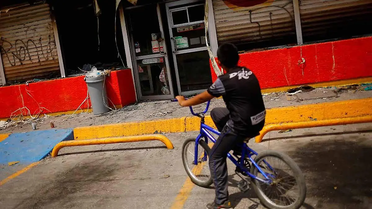 Ciudad-Juarez_violencia_quema-de-negocios_1