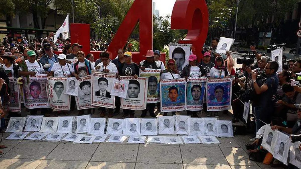 Ayotzinapa_marcha_3