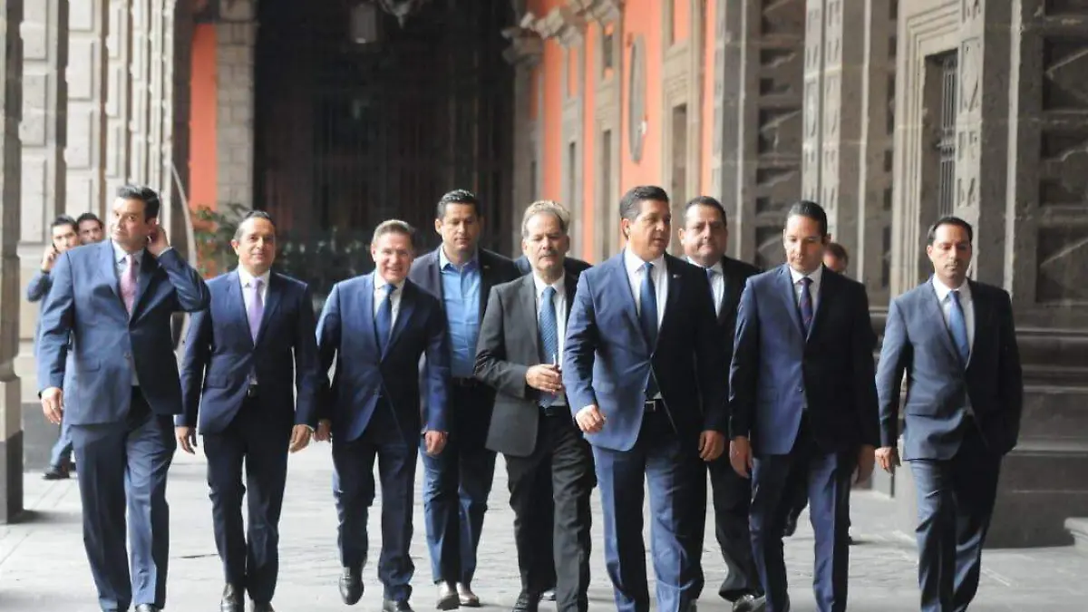 reunion amlo goberandores del pan ernesto muñoz (2)