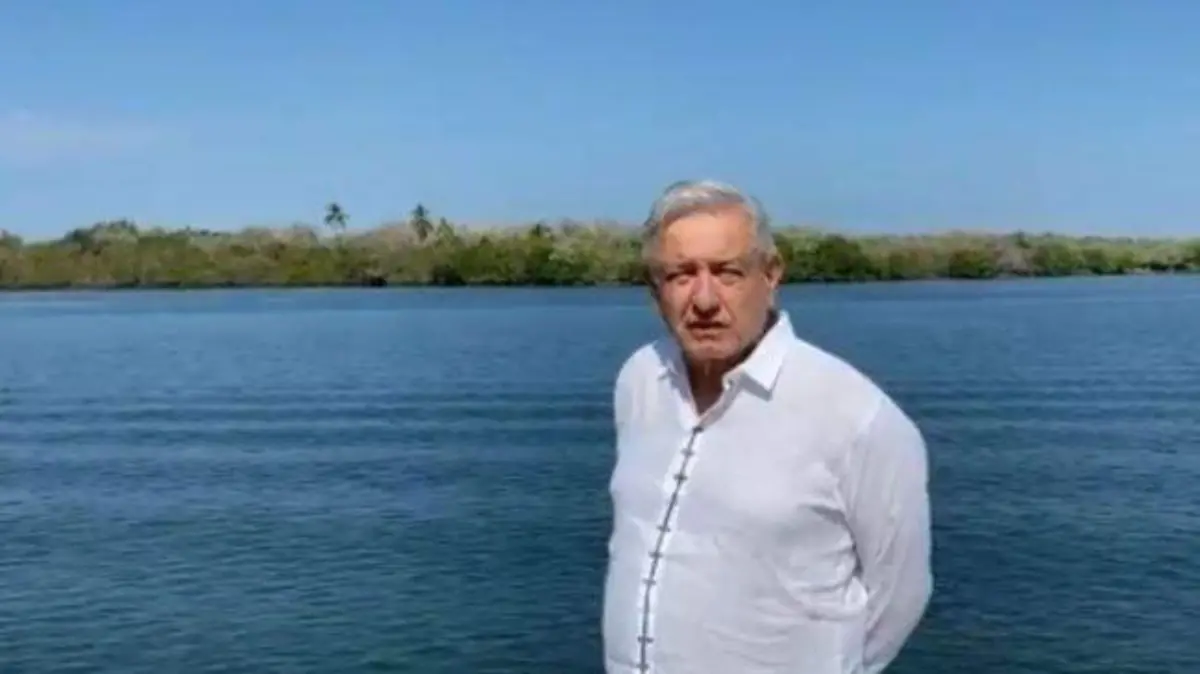 AMLO-felicitacion maestros