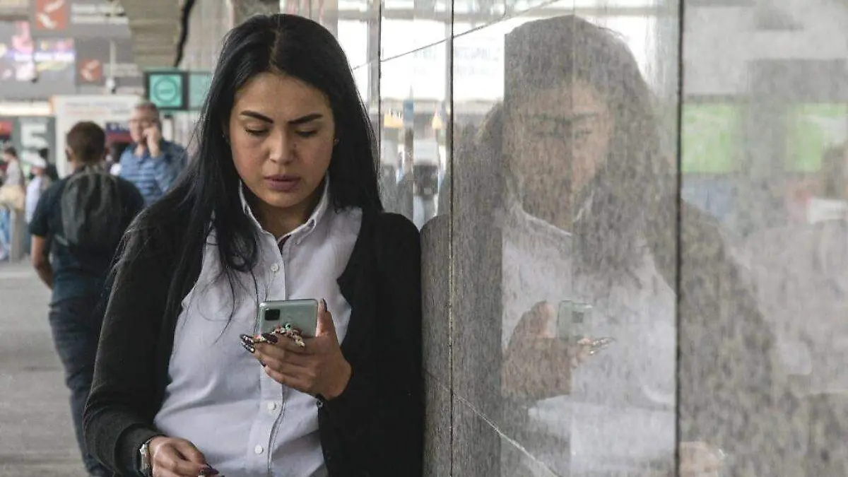 No es tu celular, reportan caída de la red móvil de Telcel