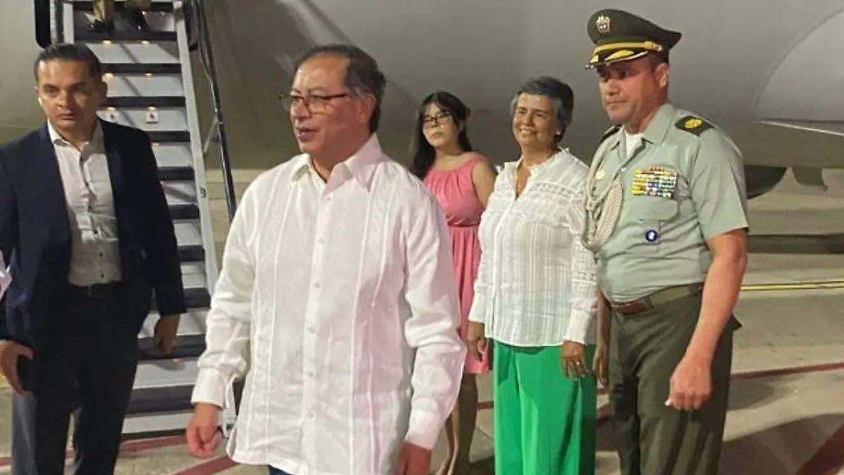 Gustavo Petro llega a Palenque