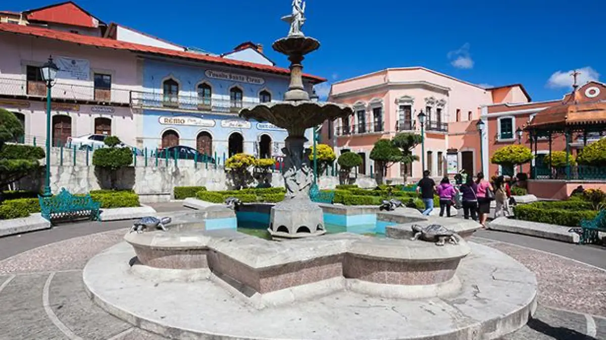 real del monte plaza