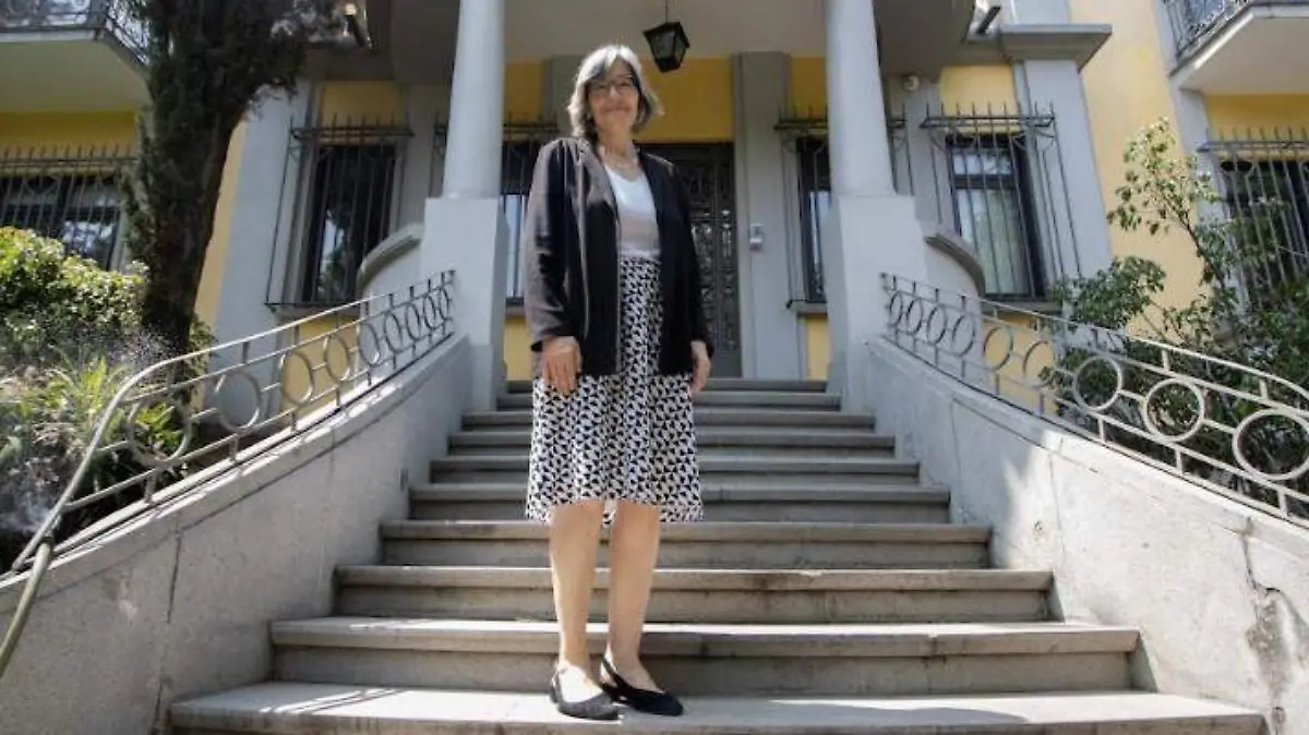 embajadora