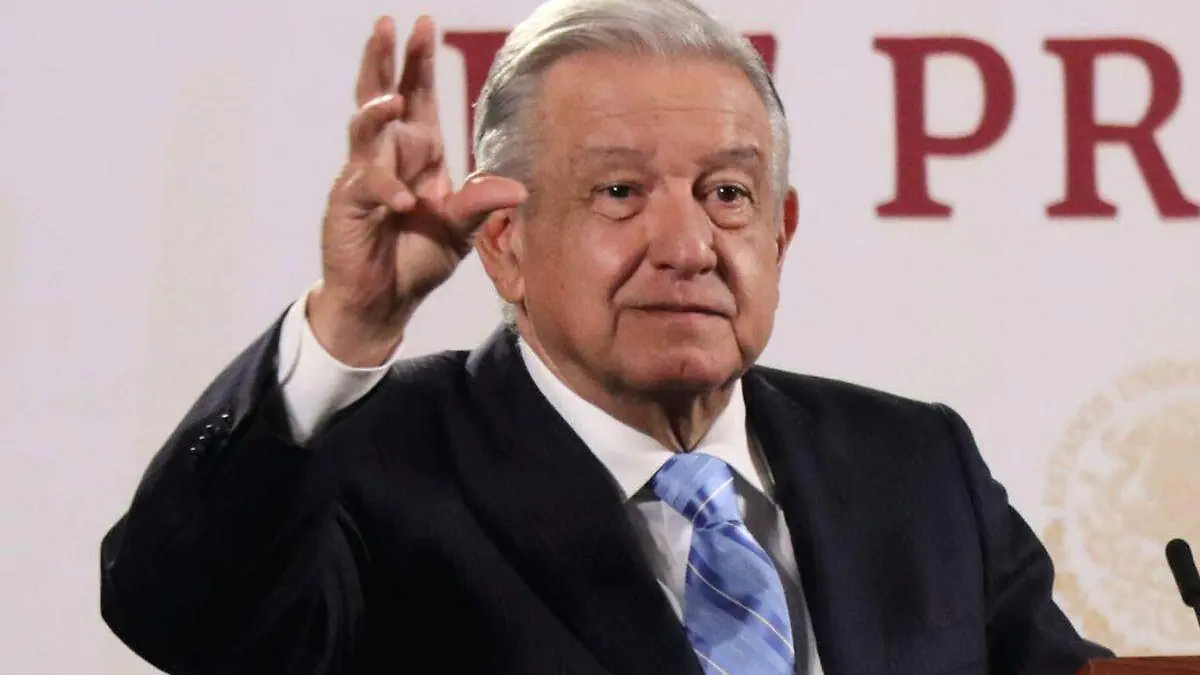 Celebra AMLO equilibro en el Congreso de EU tras elecciones de comicios