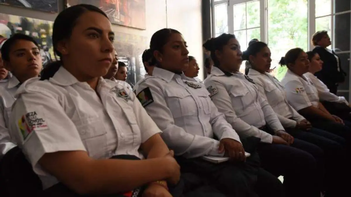 mujeres policías foto