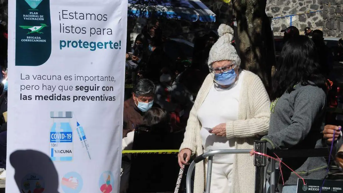 vacunacion adultos mayores ancianos cdmx
