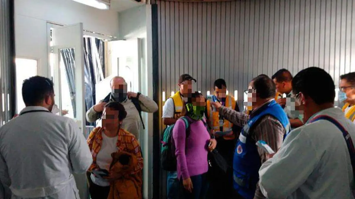 Mexicanos_regreso-AICM_peru