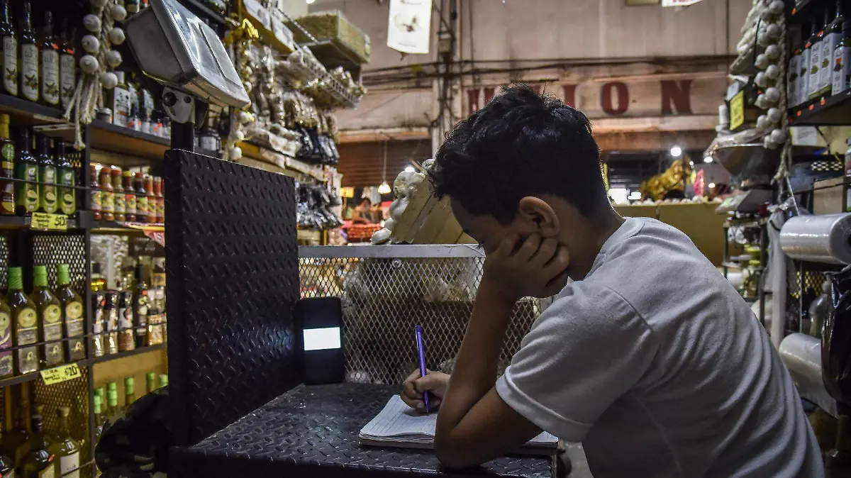 clases en linea computadora tablet cuartoscuro 3