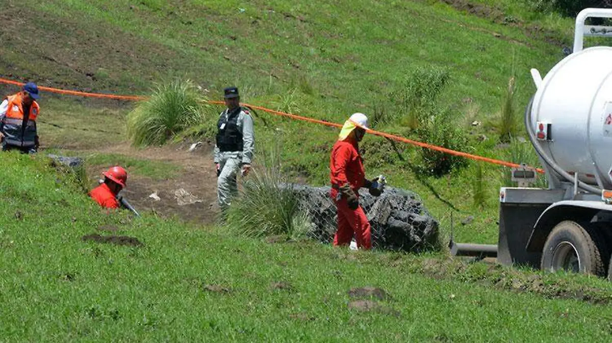 Pemex_toma-clandestina_huachicoleros