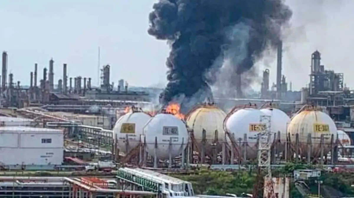 Incendio en refineria Lazaro Cardenas Minatitlan Veracruz