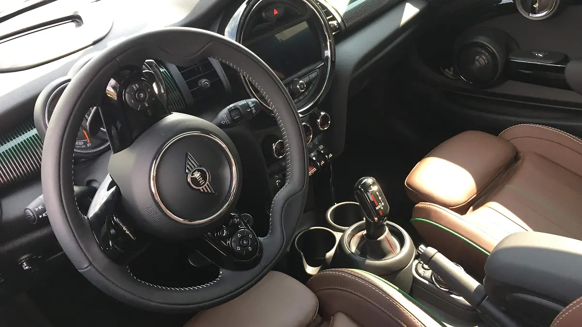 MINI México volante