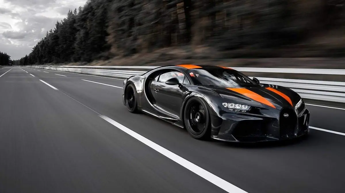 BUGATTI CHIRON SS 300+