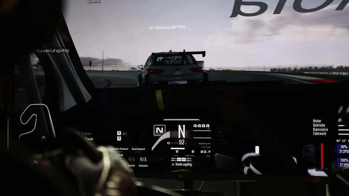 CUPRA-launches-its-own-Simracing-series_10_HQ