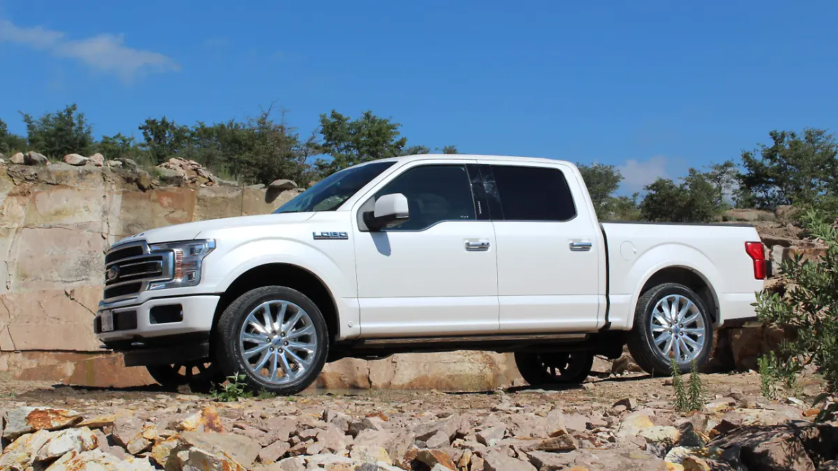 Ford Lobo Limited Platinum caja pickup