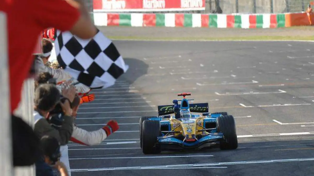 Renault-bandera-cuadros