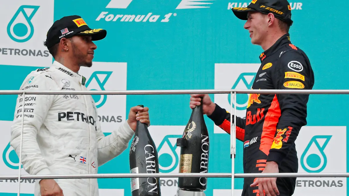 2017-10-01T092307Z_32616763_RC1E40709DA0_RTRMADP_3_MOTOR-F1-MALAYSIA