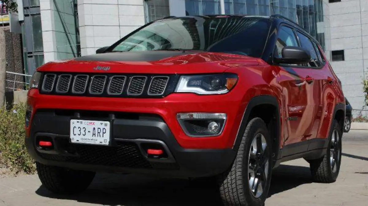 Compass-todoterreno-reinventada