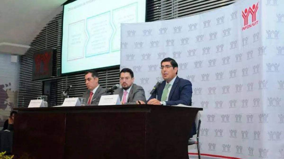 Infonavit_Carlos-Ramirez-director_Bernardo-Altamirano
