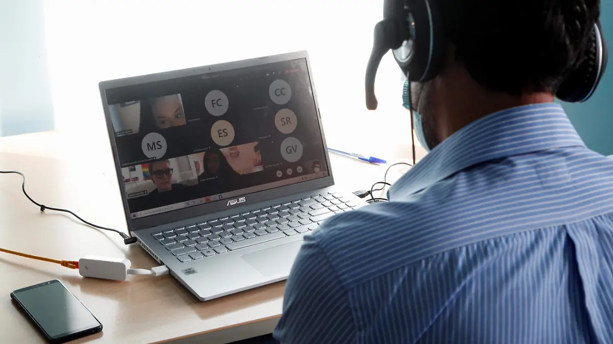 03 INT REUTERS 2020-10-16T091614Z_16186555_RC2LJJ9BTN8M_RTRMADP_3_HEALTH-CORONAVIRUS-ITALY