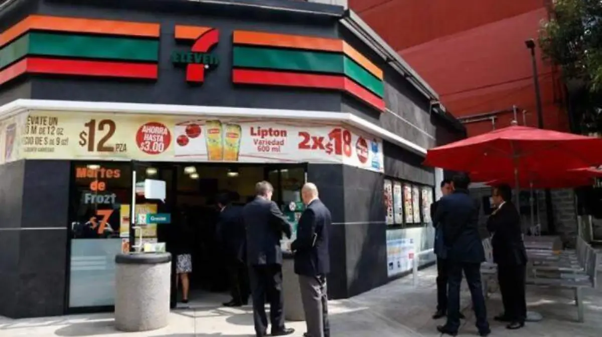 7-Eleven habilita retiros de efectivo de Banorte