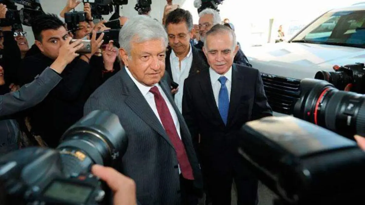 AMLO_Romo