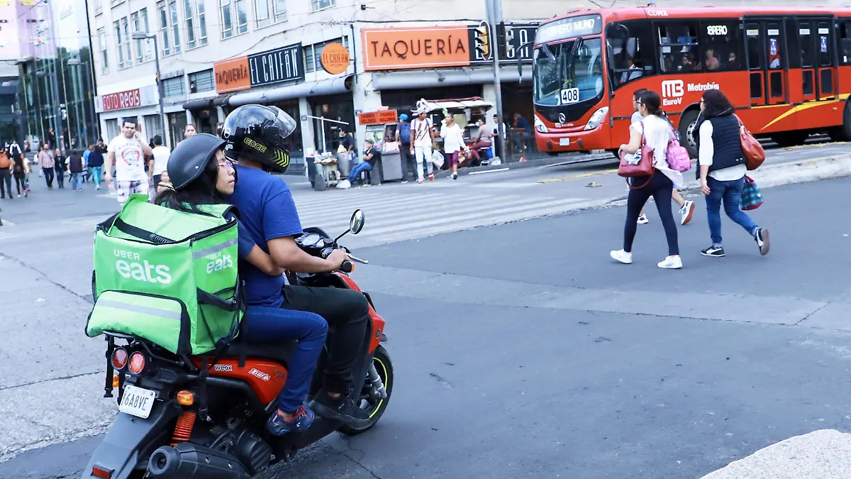 UBER EATS alejandro aguilar(12)