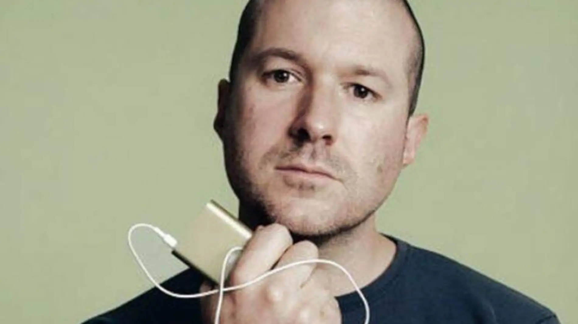 Jony-Ive