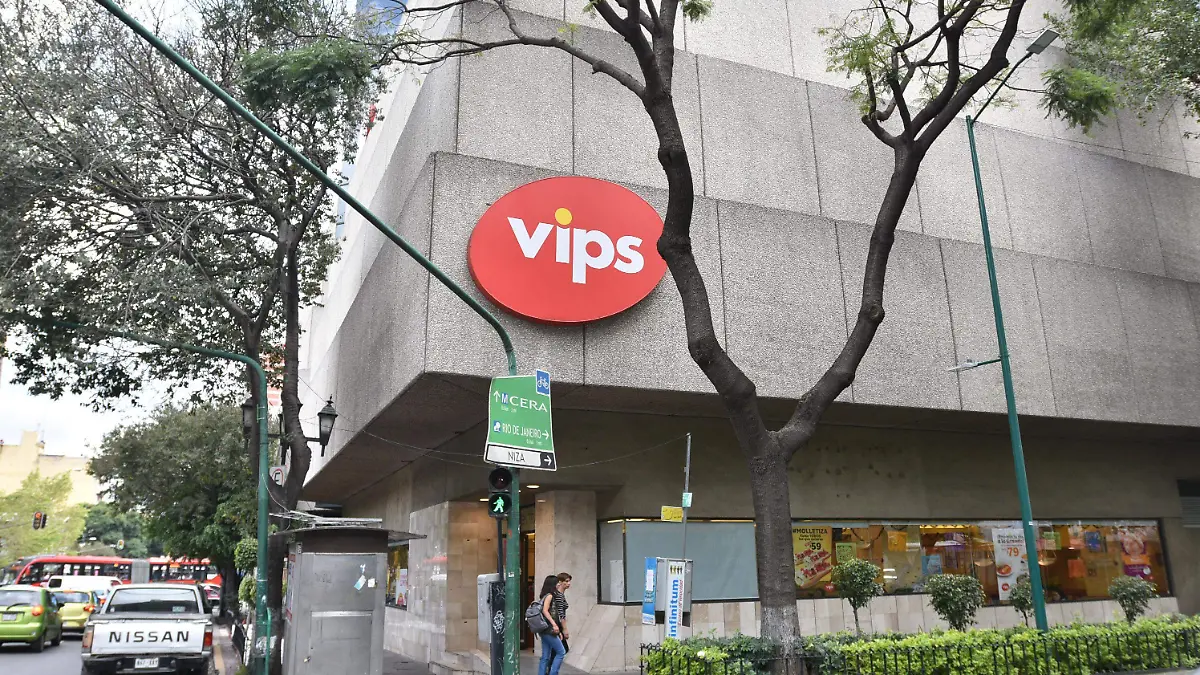 VIPS.. DANIEL GALEANA  (15)