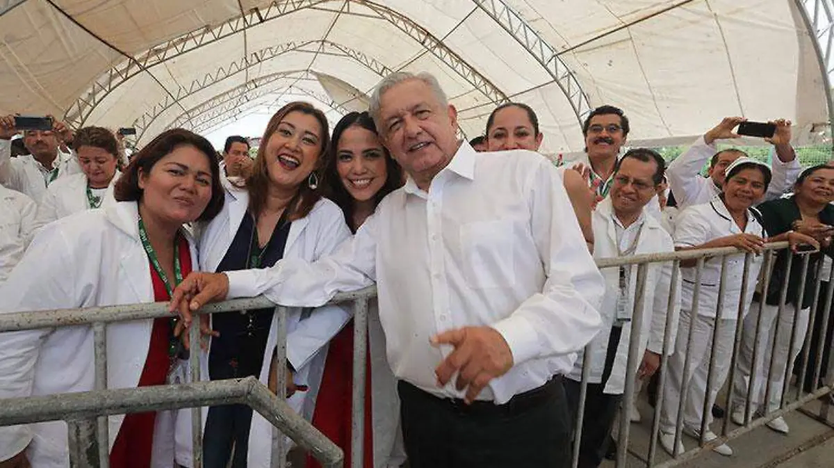 AMLO_chiapas_gira_doctores