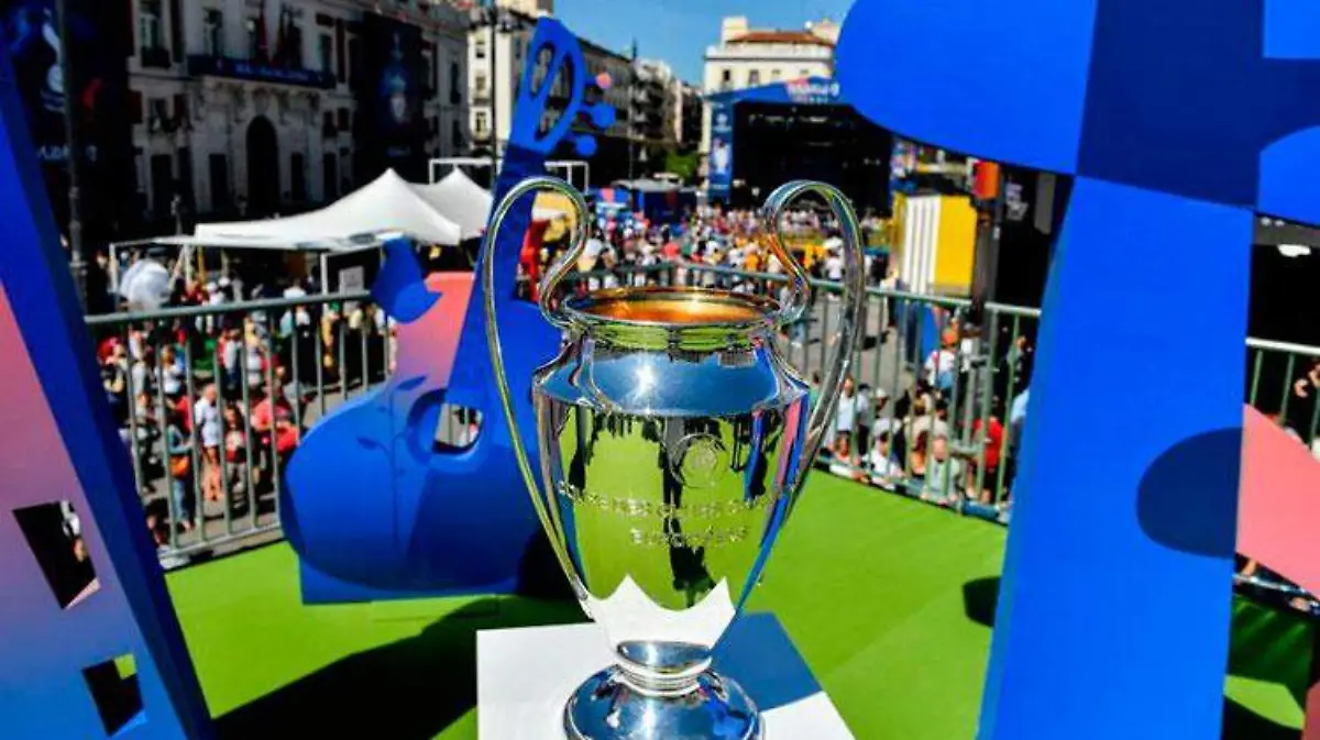 Champions-League_trofeo
