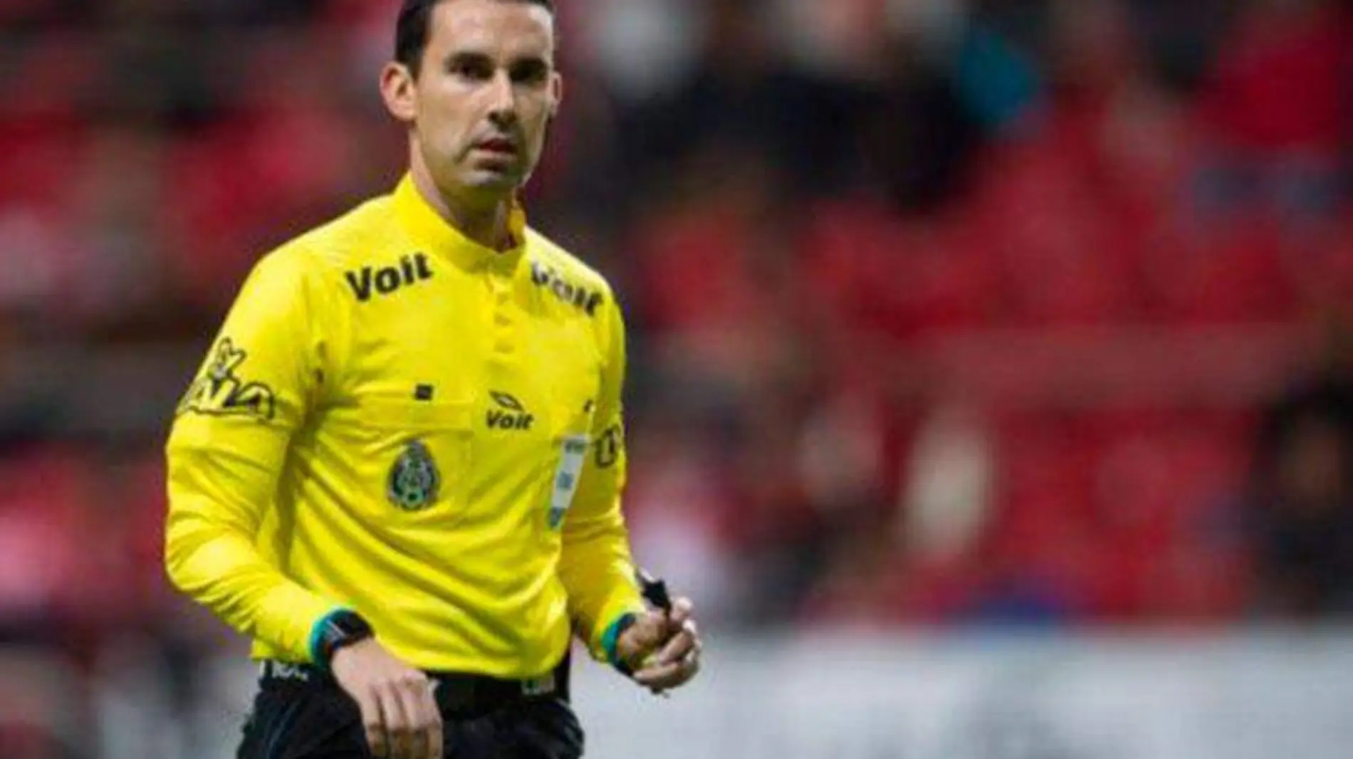 Arbitro-Cesar-Arturo-Ramos