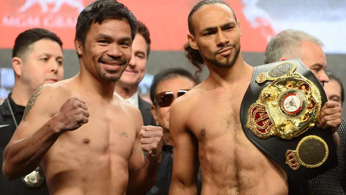Manny Pacquiao y Keith Thurman libran la báscula (2)