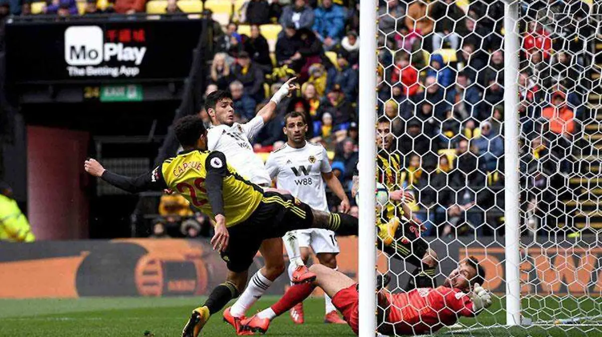 Raul-Jimenez_Wolverhampton_3