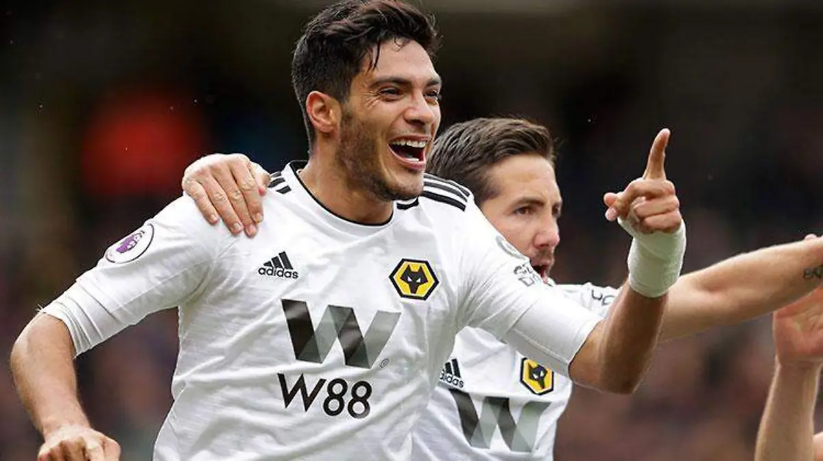 Raul-Jimenez_Wolverhampton_4