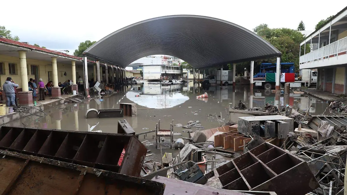 TULA-HIDALGO-LLUVIAS-INUNDACIONES-LIMPIEZA-blanca e gutierrez el sol de hidalgo (4)