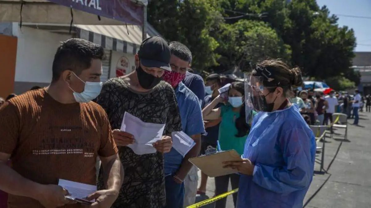 Migrantes acuden a vacunarse en Chiapas