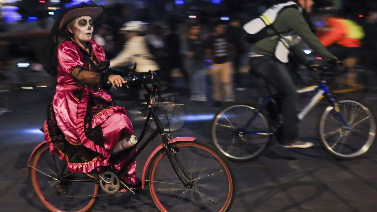 4_PASEO NOCTURNO (5)