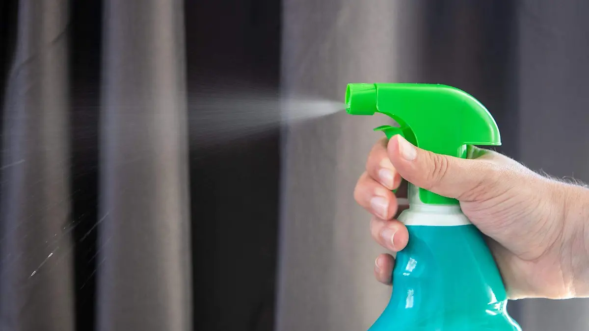 disinfectant-5093503_1920