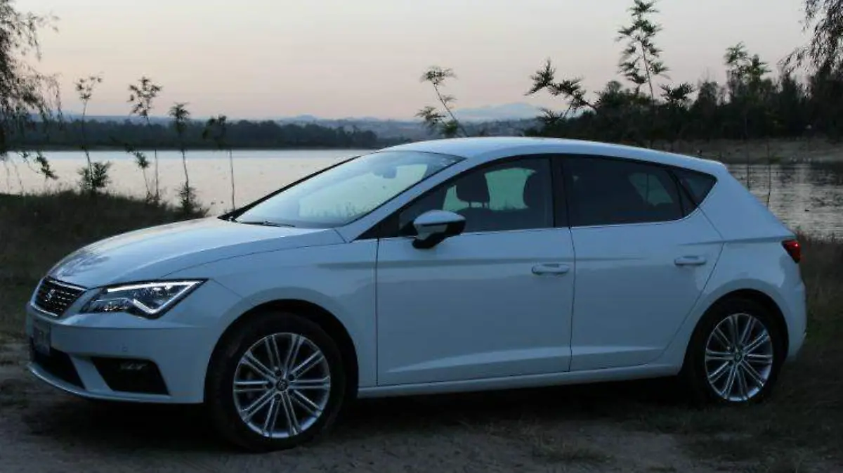 Detalles-ventanilla-cromado