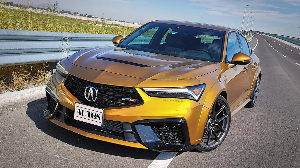 Acura_IntegraTypeS_01