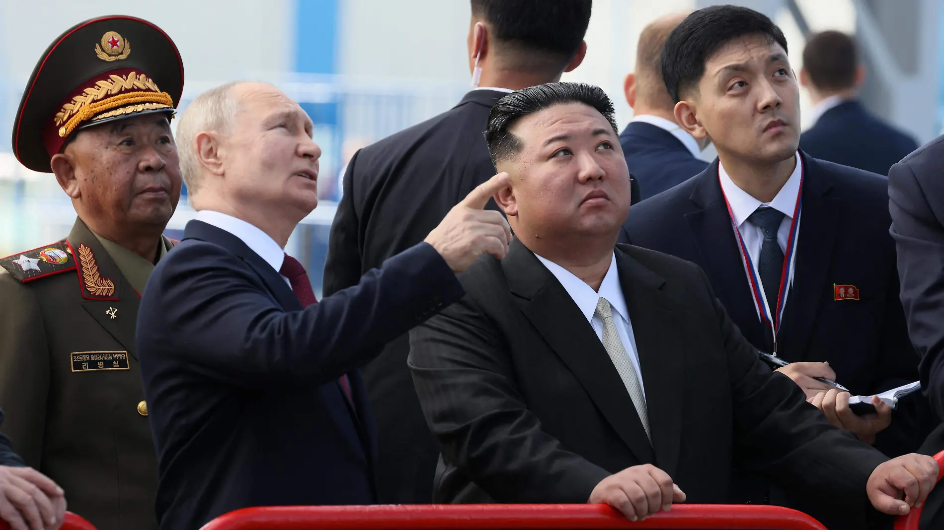 2023-09-13T063403Z_251525194_RC2I73A9MR9O_RTRMADP_3_RUSSIA-NORTHKOREA-PUTIN-KIM