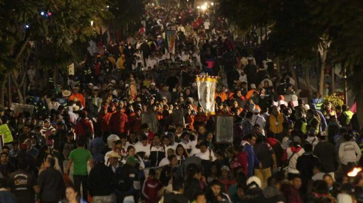  warperegrinos-basilica-guadalupe